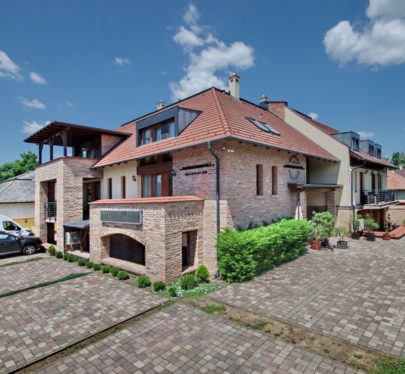 Várfürdő Panzió Gyula - foto 1