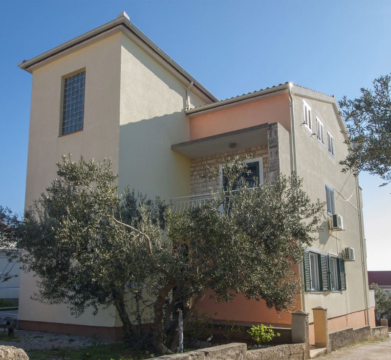 Apartments By The Sea Brodarica, Šibenik - 5736 Brodarica - foto 1
