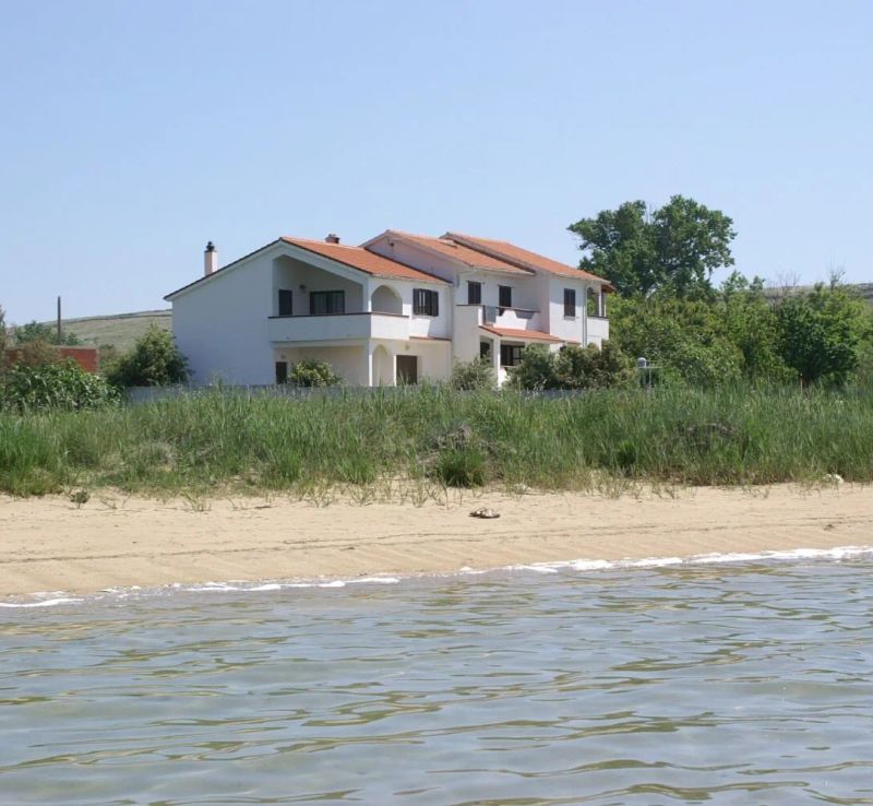 Family Friendly Seaside Apartments Povljana Pag - 230 - foto 1