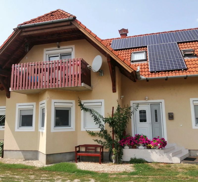 Ezo Apartman Balatonberény - foto 1