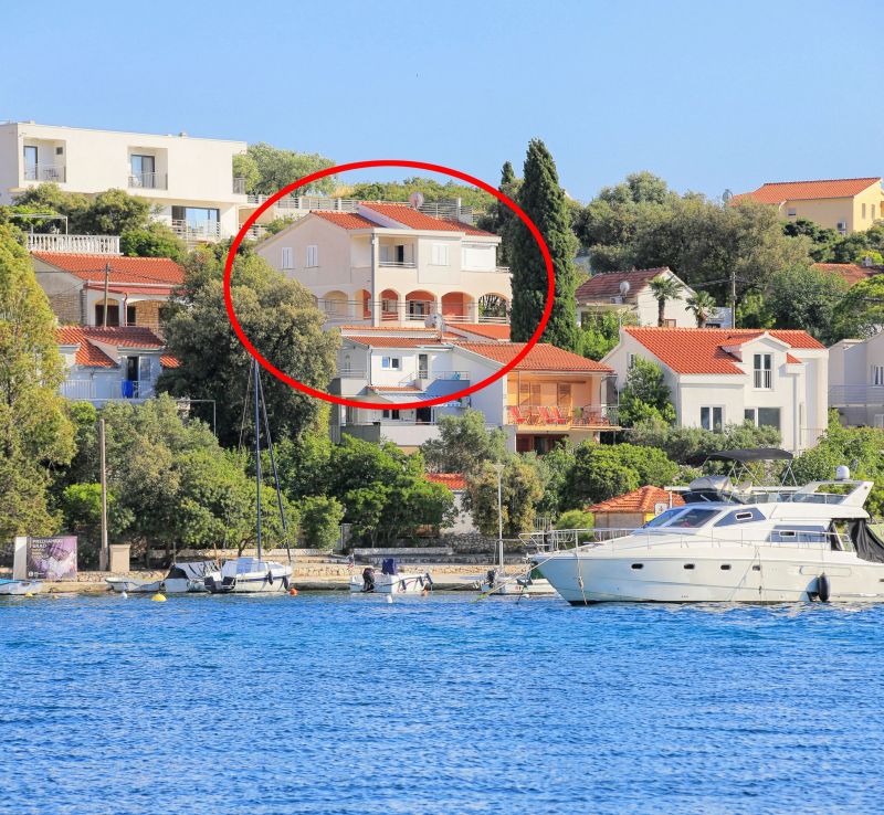 Apartments By The Sea Seget Vranjica Trogir - 13771 - foto 1