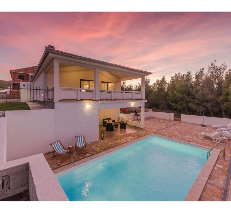 Villa More with pool and garden Rovanjska - foto 1
