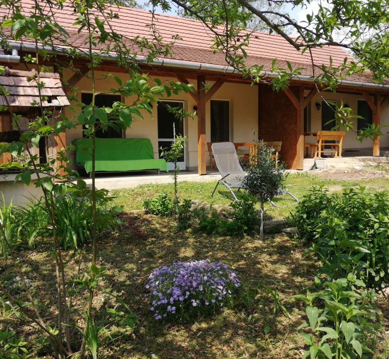 Flóra Apartmanok Kehidakustány - foto 1