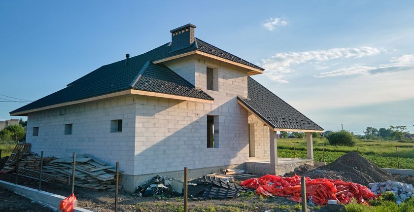 Czy warto kupić domu w budowie z rynku wtórnego?