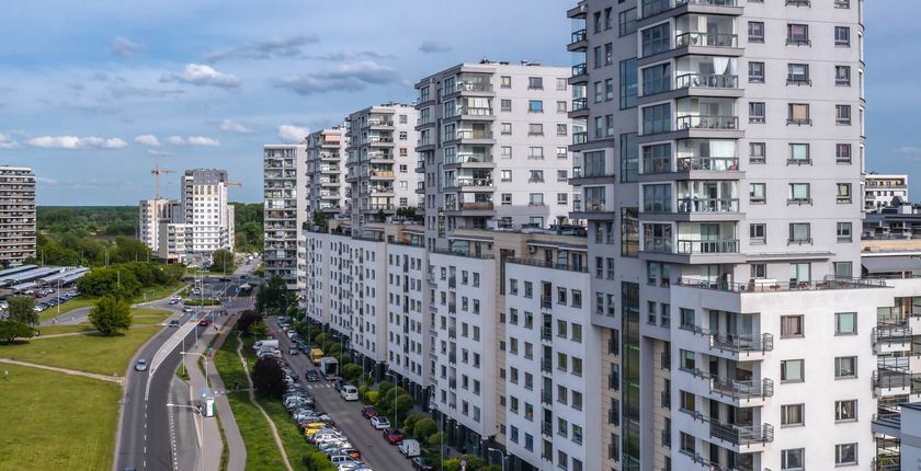 Bloki z mieszkaniami w Warszawie