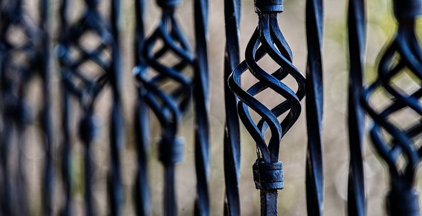 Co warto wiedzieć, wybierając ogrodzenie swojego domu?