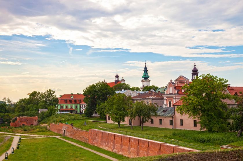 Widok z powietrza na stare miasto w Zamościu - zdjęcie 1