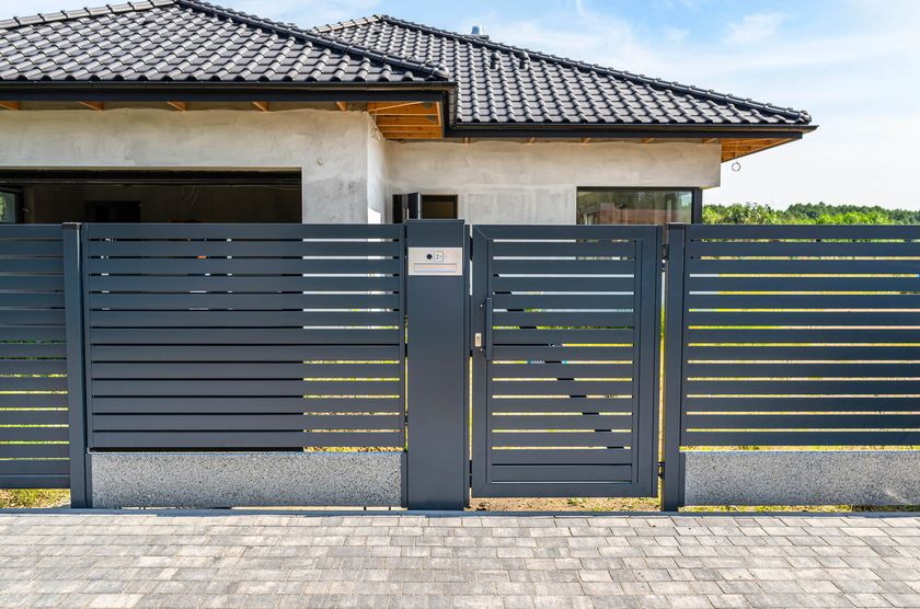 ogrodzenie palisadowe - zdjęcie 1