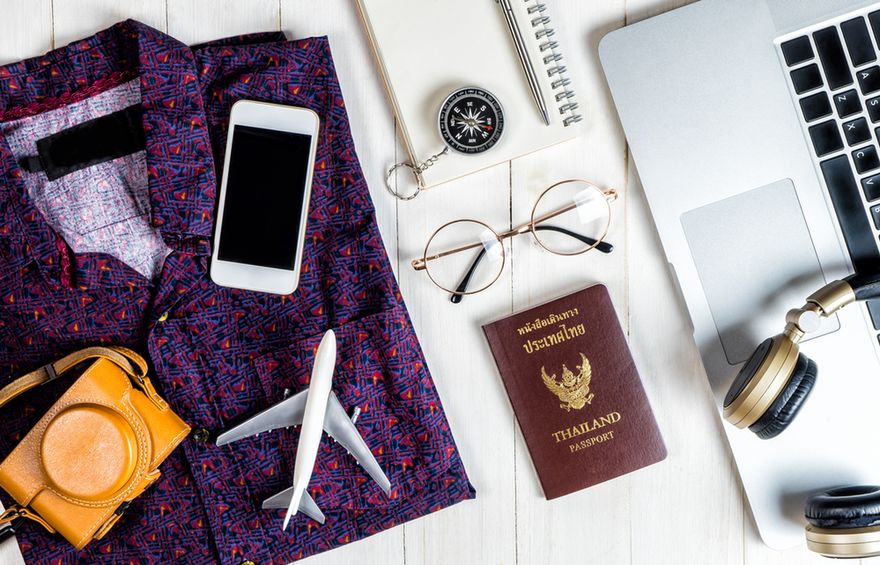 Designerskie gadżety, które przydadzą się w podróży