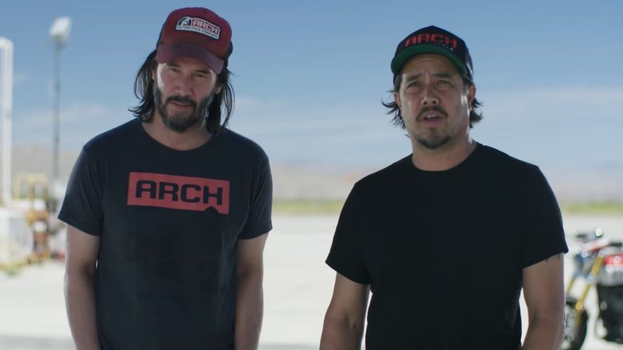Cyberpunk 2077. Wyścigi uliczne, Porsche i Keanu Reeves na motocyklu