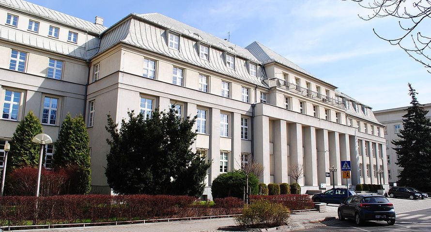 Rząd będzie przekonywać Polaków do  energetyki jądrowej. Wybrano agencję