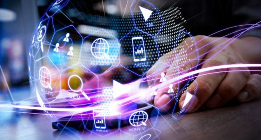 W internecie i radiu najwięcej reklam sklepów, a telewizji – farmaceutyków