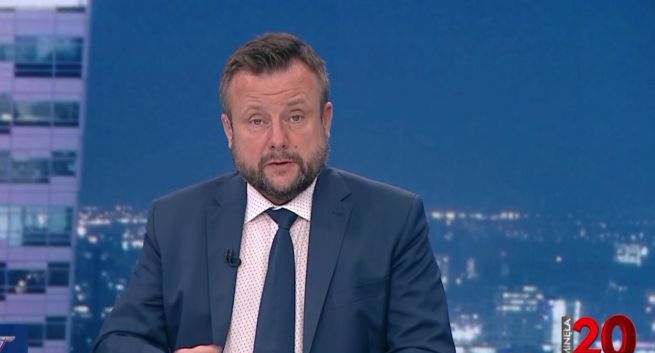 Adrian Klarenbach znika z TVP Info. Przeniesiony został do pasma „TVP3 Info”