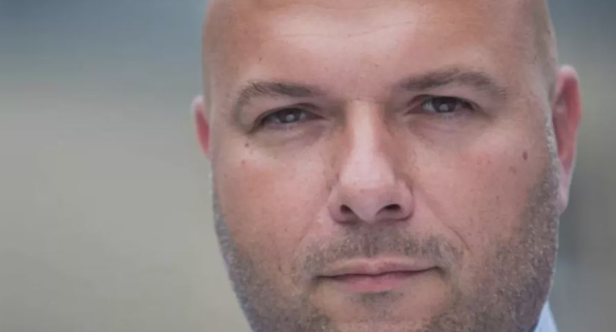 Znany dziennikarz po niemal 30 latach odszedł z „Wyborczej”. Teraz pracuje w PR