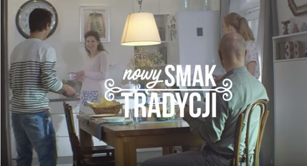 Tradycyjny obiad z nienawiścią w tle – kolejna odsłona akcji Lambda Warszawa na temat przemocy wobec osób LGBT