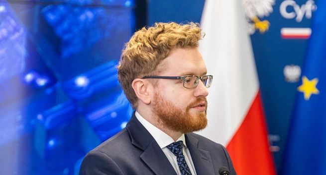 Polskie przepisy o sztucznej inteligencji coraz bliżej. Wiceminister podaje termin