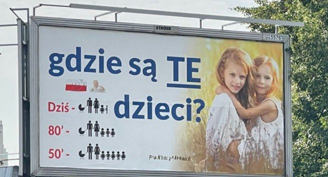 Fundacja Nasze Dzieci z Kornic pyta na billboardach "Gdzie są te dzieci"