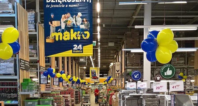 Kerris wygrywa przetarg Makro Polska