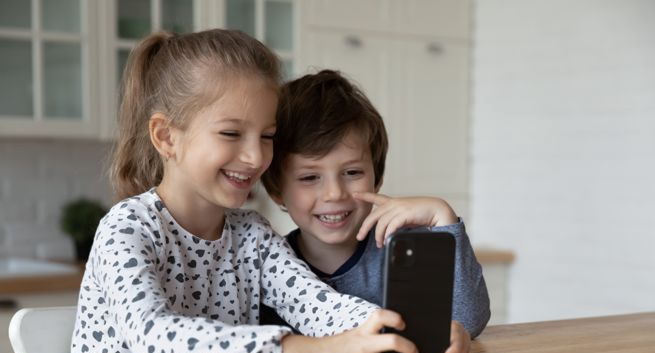 "Cyfrowe smoczki" szkodzą dzieciom