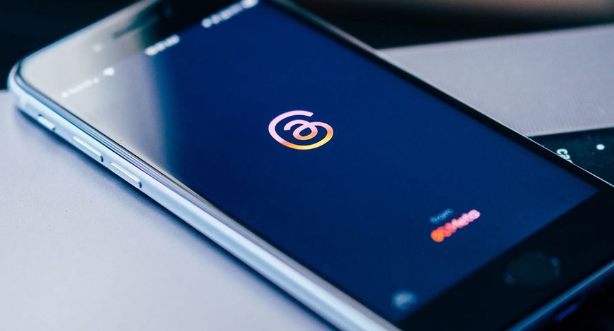 Odpowiedź Mety na problemy Twittera. Nowa platforma rekordowo popularna w Polsce