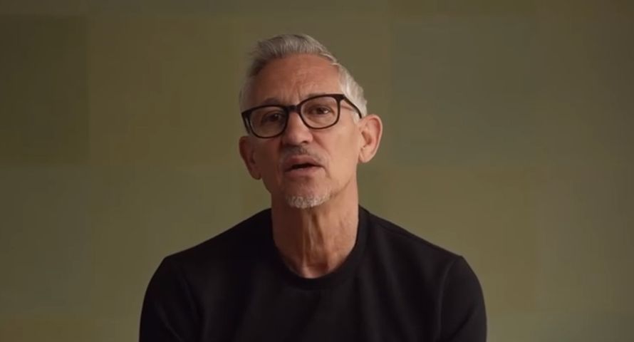 Znany telewizyjny ekspert żegna się z publicznym nadawcą. W tle kolejny skandal