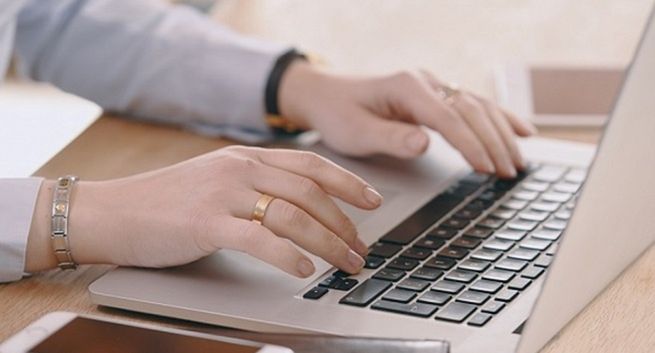 Już prawie 20 mln Polaków na Temu. Te serwisy i aplikacje odwiedzamy najczęściej