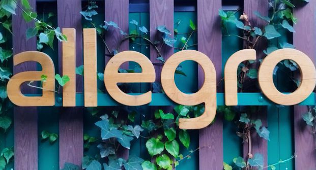 Zagranica dalej obciąża Allegro. W Polsce prawie 15 mln kupujących