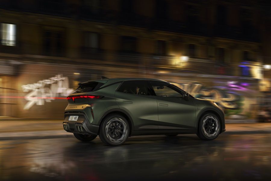 CUPRA Raval to Barcelona zamknięta w kompaktowym elektryku