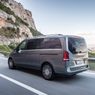 Mercedes-Benz Klasy V ma bagażnik o rekordowej pojemności 4564 litrów. Co byś zrobił z taką przestrzenią?