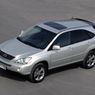 Używany Lexus RX (II) w pigułce: ma wszystko czego trzeba, poza dieslem