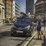 Londyn dostanie nowe taksówki - Nissan NV200 po raz kolejny w nietypowej roli