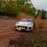 Rajdowy Jaguar F-Type, czyli sztuka taplania się w błocie