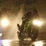 Jazda na mokro: bezpiecznie motocyklem w deszczu