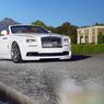 Rolls-Royce Dawn ubrany w elegancki pakiet Spofec