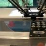 Robot Adept Quattro rozłożył na łopatki człowieka i Wiilota (wideo)