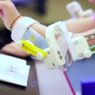 Drukowany egzoszkielet odmienił życie 2-letniej dziewczynki