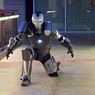 Niesamowita zbroja domowej roboty – War Machine