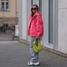 Buty damskie Nike w stylizacjach na wiosnę 2023. Jak nosić najmodniejsze sneakersy w tym sezonie? Podpowiadamy