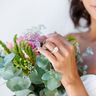 Najmodniejszy manicure ślubny 2024? Oto 3 wiodące trendy, które powinna znać każda przyszła panna młoda