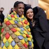 Rihanna jest w ciąży! Zobacz ciążowe outfity RiRi, które zachwycą nie tylko przyszłe mamy