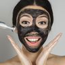 Laserowy peeling węglowy – efekty, cena, przeciwwskazania. Wszystko, co warto wiedzieć o tym zabiegu