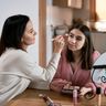 Makijaż na studniówkę 2024. 6 pomysłów na make-up idealny na bal maturalny