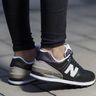 Reebok czy New Balance? Sprawdź te kultowe modele!