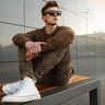 Wygodne joggery męskie i damskie idealne do casualowych stylizacji. Zobacz, jak je nosić!