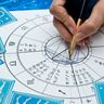 Horoskop modowy na lato 2024. Zobacz, jakie trendy pasują do twojego znaku zodiaku