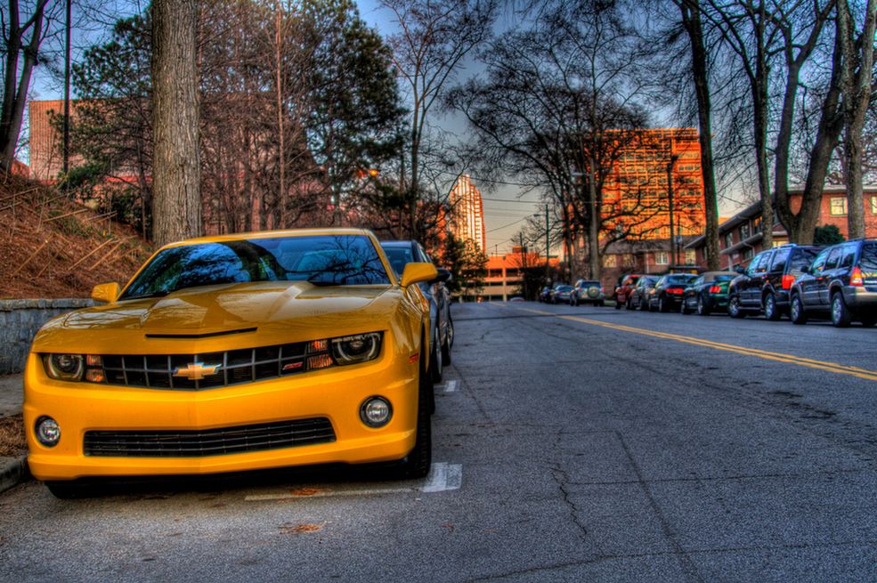 Samochody w HDR Chevrolet Camaro, fot na lic. CC; Flickr.com/by hectorir