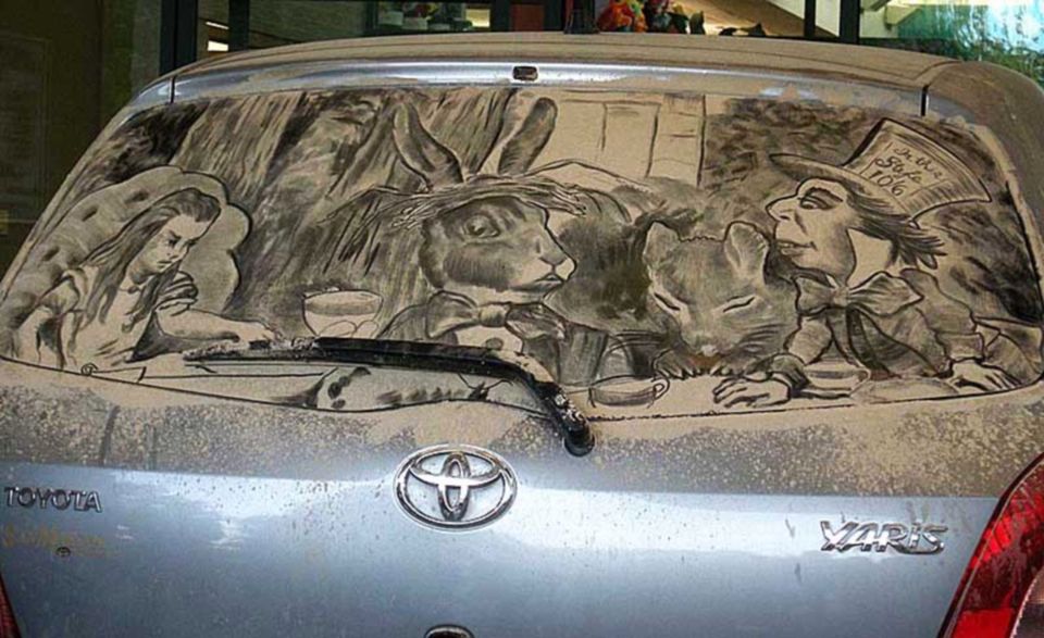 Dzieła sztuki na samochodach Toyota Yaris