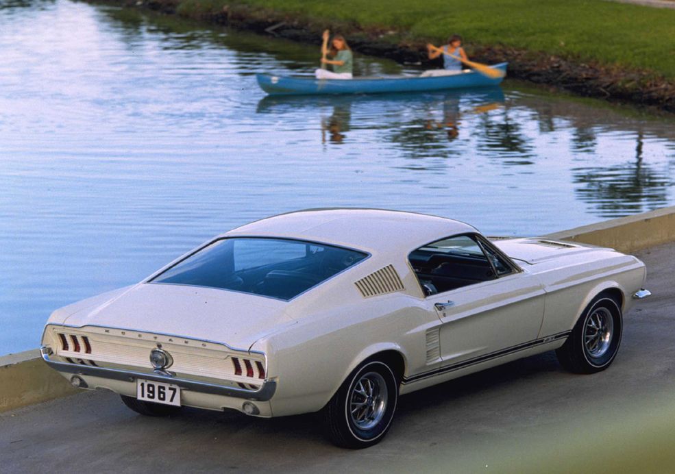 1967 Ford Mustang (fot. seriouswheels.com)