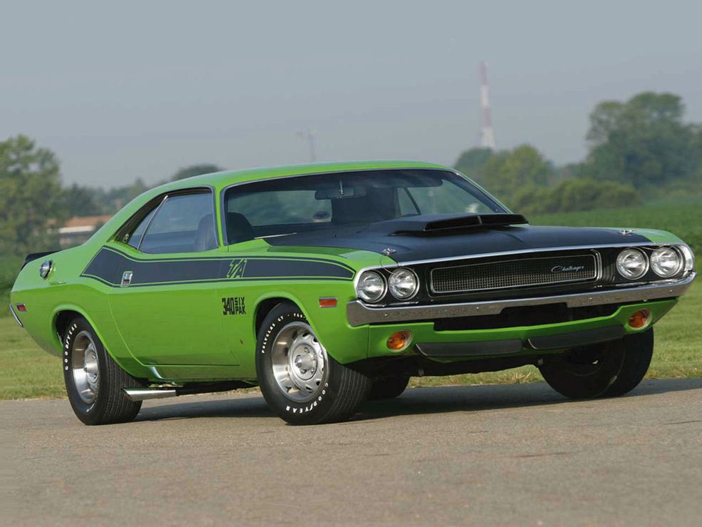 1970 Dodge Challenger TA 340 Six Pak (fot. static.cargurus.com)