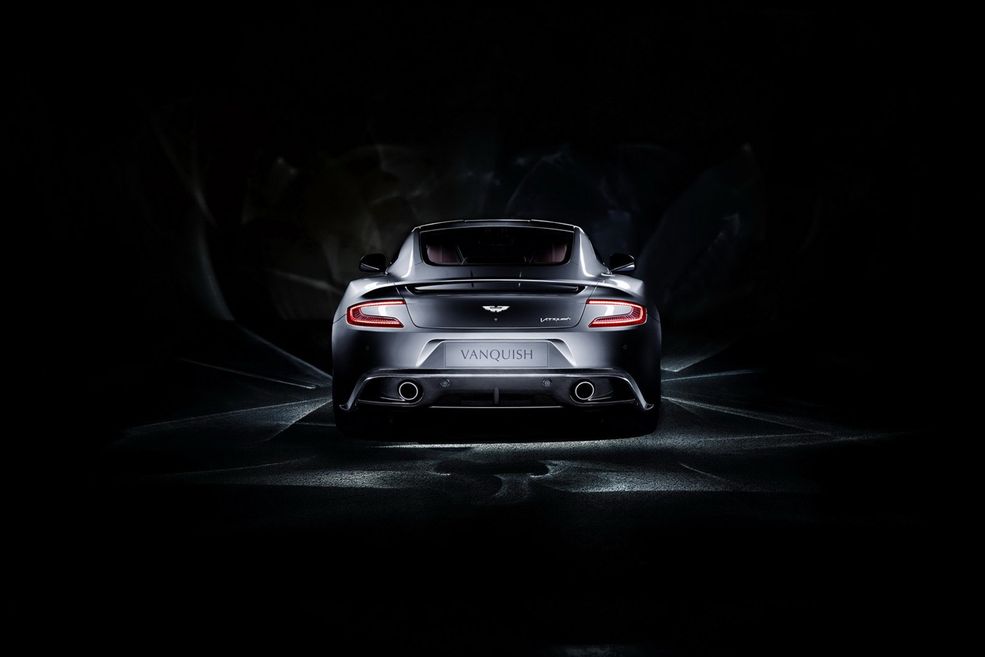 2013 Aston Martin Vanquish (7)